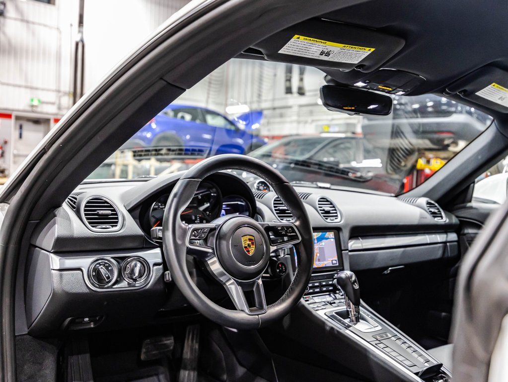 Porsche 718 Cayman  2020 à Lachenaie, Québec - 17 - w1024h768px