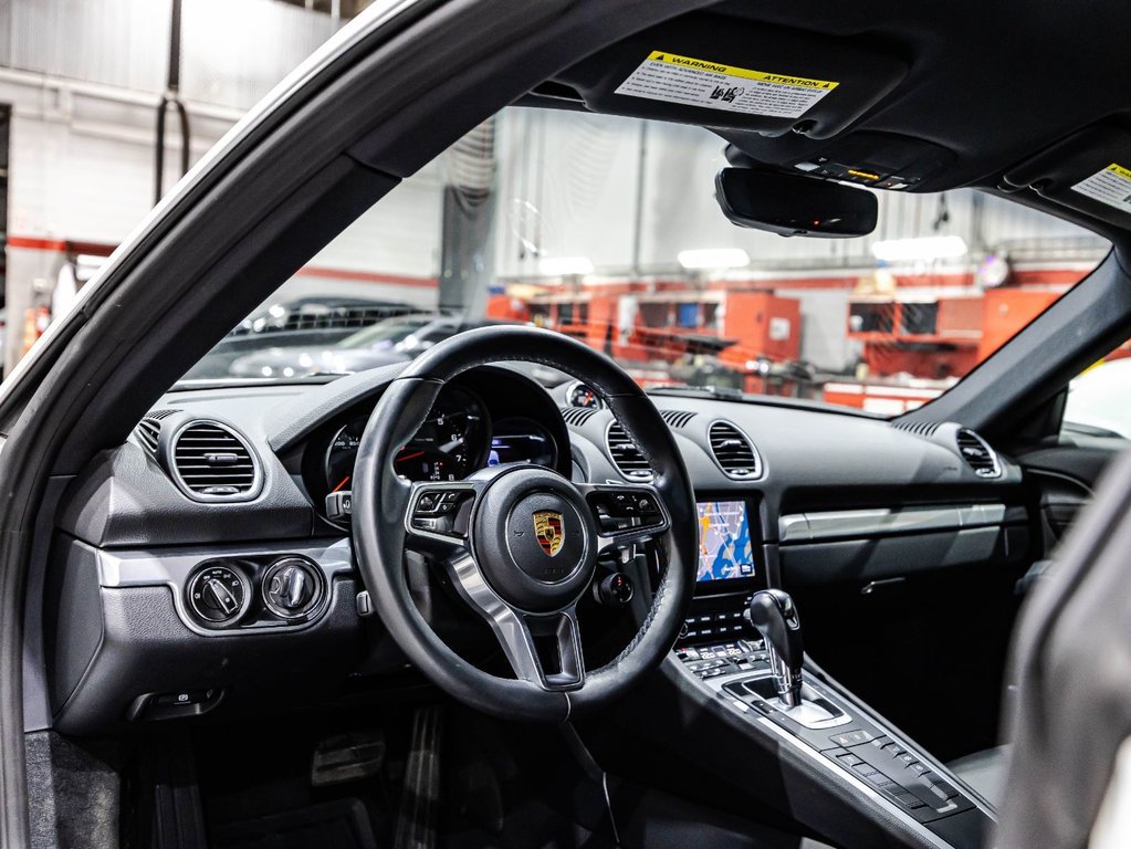 Porsche 718 Cayman 718 CAYMAN 2020 à Lachenaie, Québec - 17 - w1024h768px