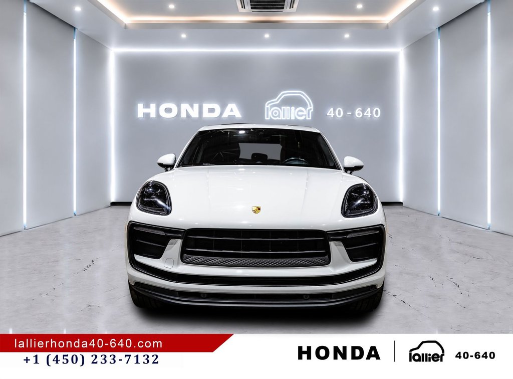 Porsche Macan  2022 à Lachenaie, Québec - 2 - w1024h768px