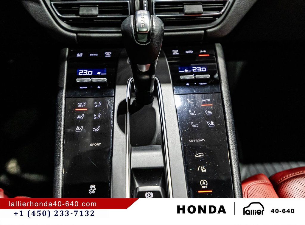 Porsche Macan  2022 à Lachenaie, Québec - 26 - w1024h768px