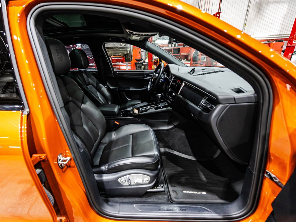 2023 Porsche Macan in Lachenaie, Quebec - 18 - w1024h768px