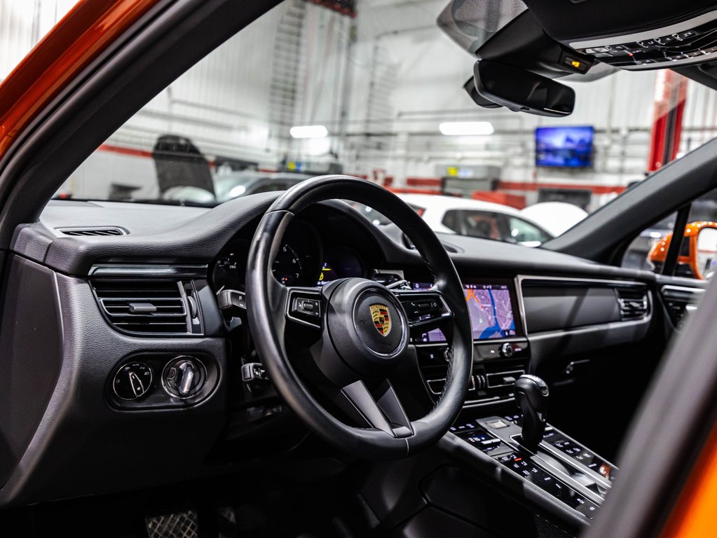 2023 Porsche Macan in Lachenaie, Quebec - 22 - w1024h768px