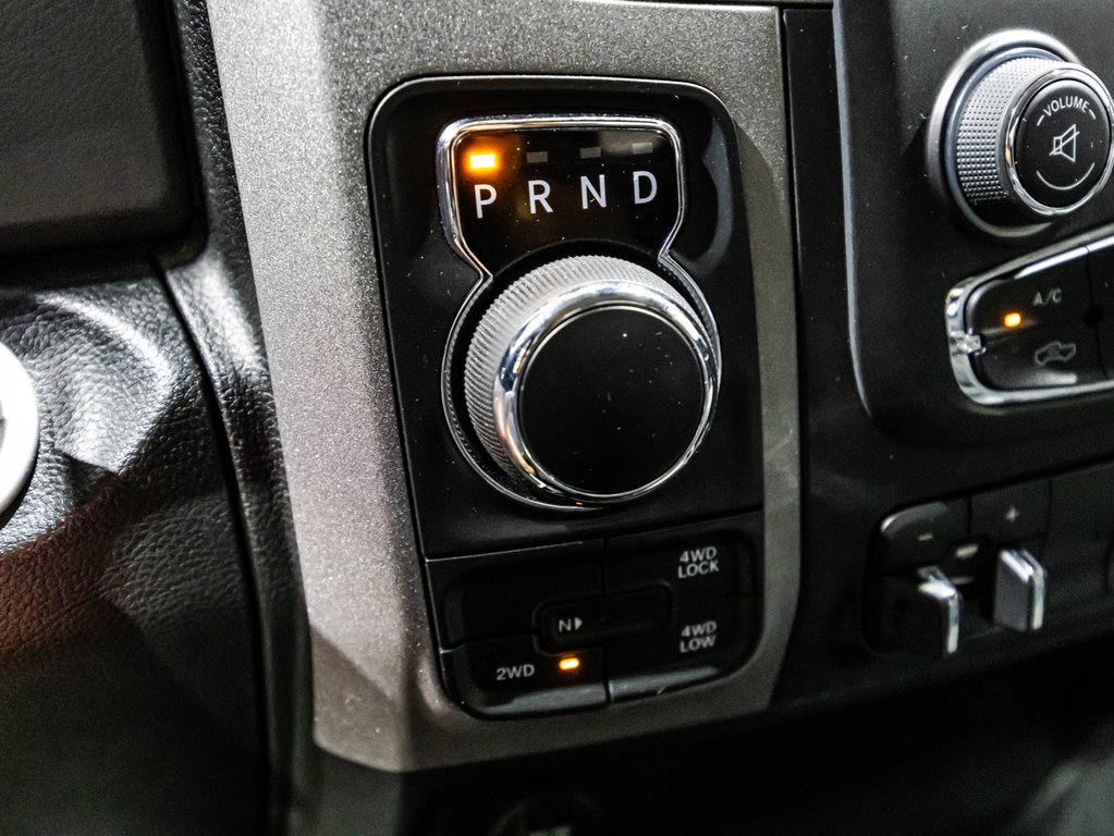 2020 Ram 1500 Classic Express in , Quebec - 24 - w1024h768px