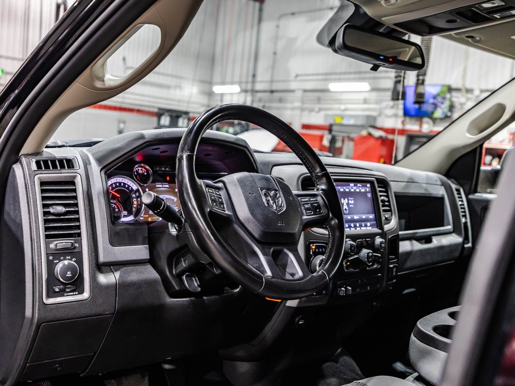 2020 Ram 1500 Classic Express in , Quebec - 19 - w1024h768px