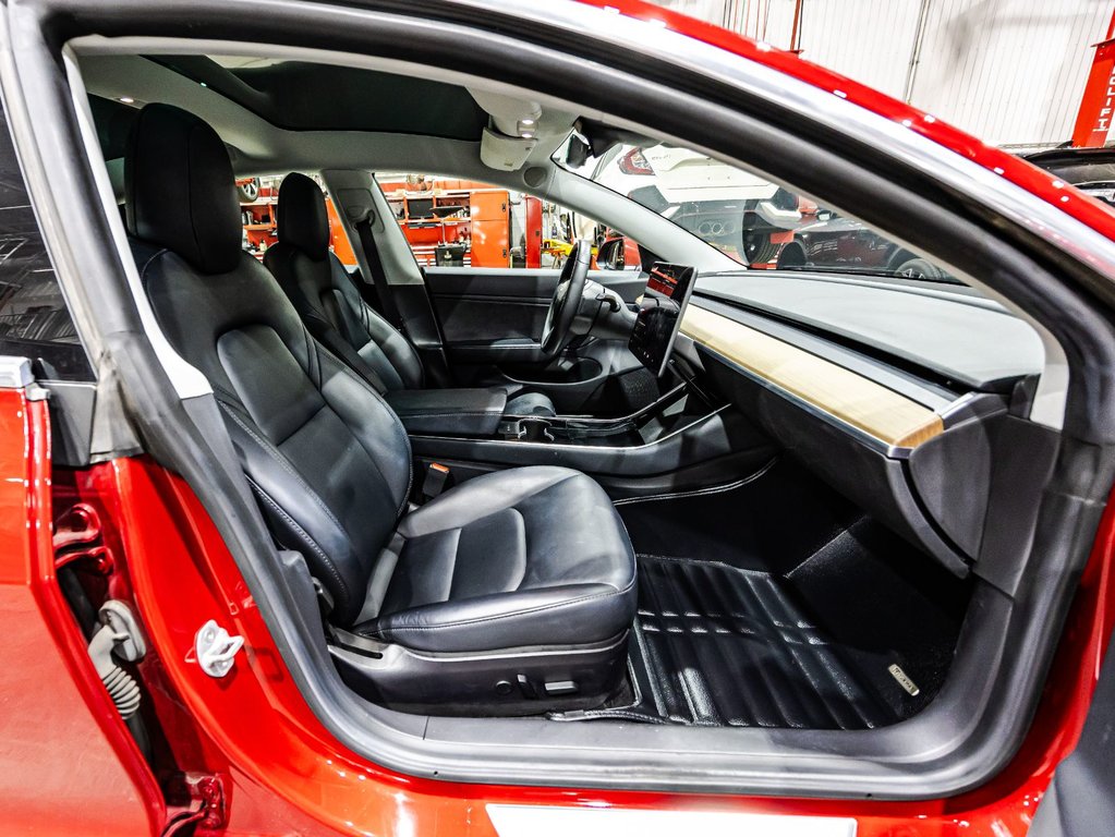Tesla MODEL 3 Standard plus 2019 à , Québec - 17 - w1024h768px