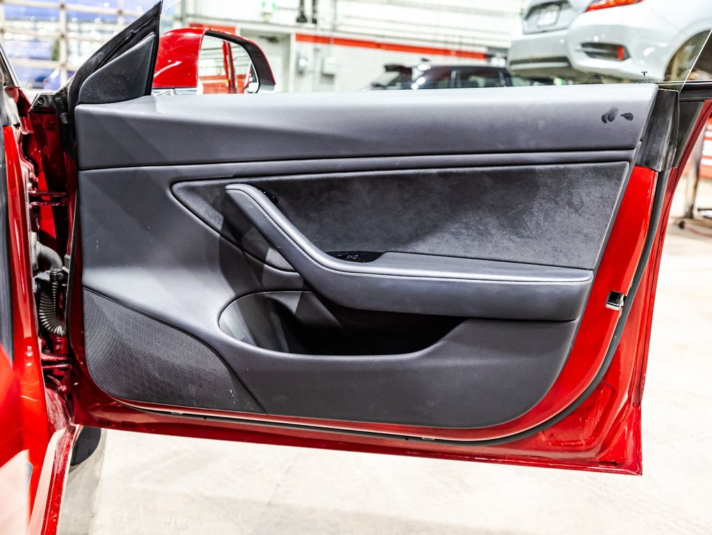 Tesla MODEL 3 Standard plus 2019 à , Québec - 16 - w1024h768px