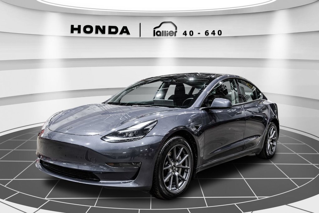 MODEL 3  2023 à Montréal, Québec - 3 - w1024h768px