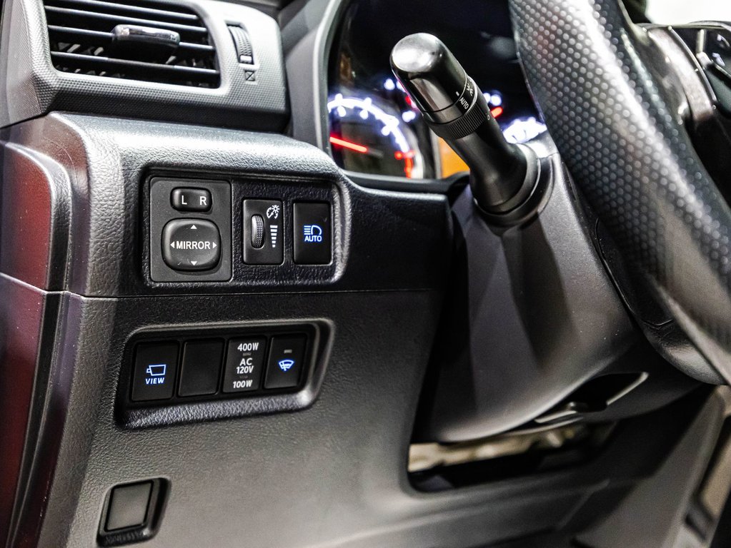 2023 Toyota 4Runner in , Quebec - 22 - w1024h768px