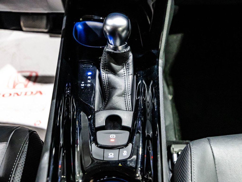 2021 Toyota C-HR LIMITED in , Quebec - 24 - w1024h768px