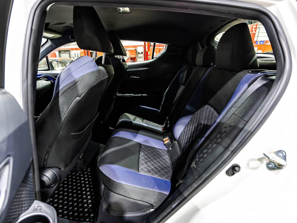 Toyota C-HR XLE 2021 à Montréal, Québec - 13 - w1024h768px