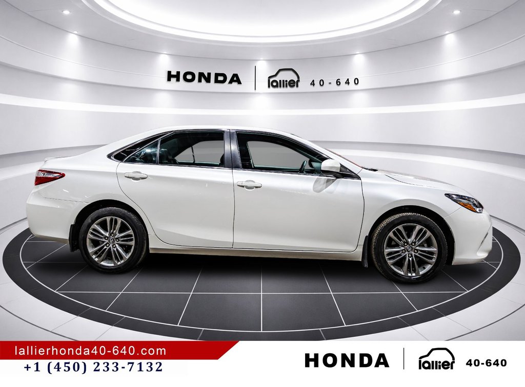 2017 Toyota Camry in Montréal, Quebec - 8 - w1024h768px