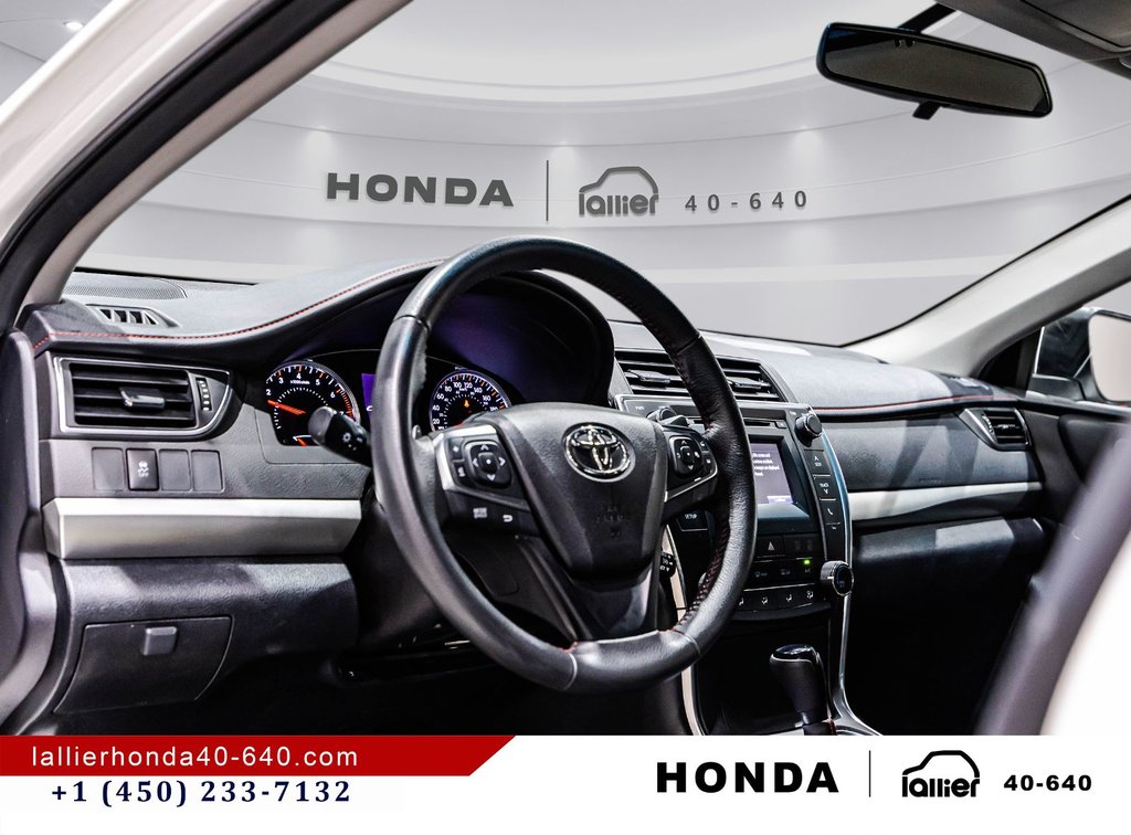 2017 Toyota Camry in Montréal, Quebec - 19 - w1024h768px