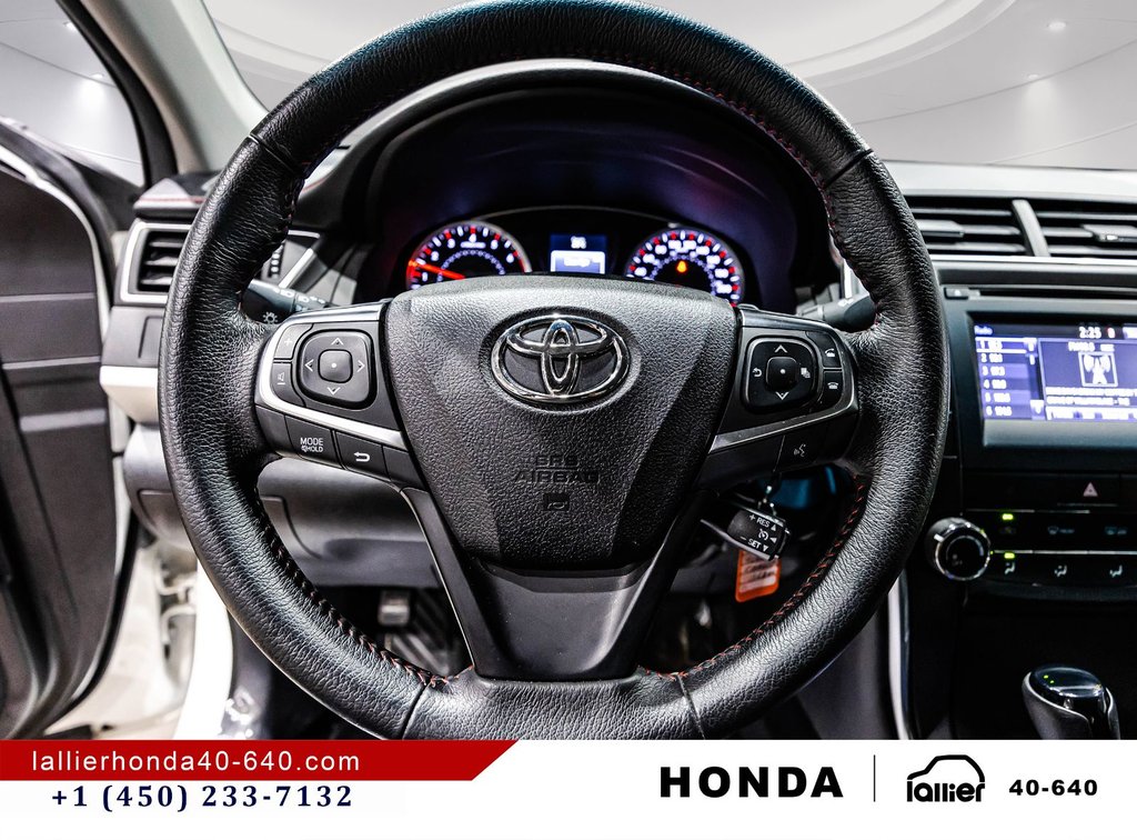 2017 Toyota Camry in Montréal, Quebec - 21 - w1024h768px