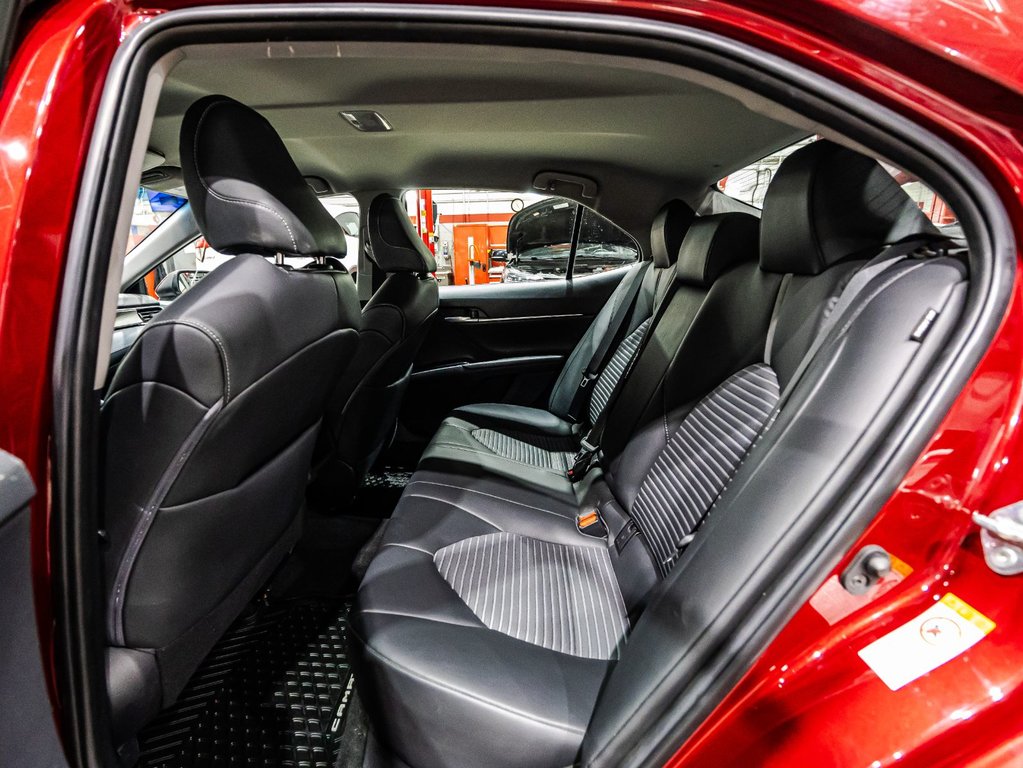 2018 Toyota Camry SE in , Quebec - 13 - w1024h768px