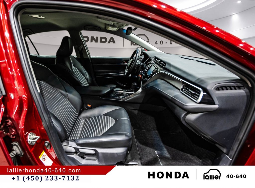 Toyota Camry SE 2018 à Montréal, Québec - 17 - w1024h768px
