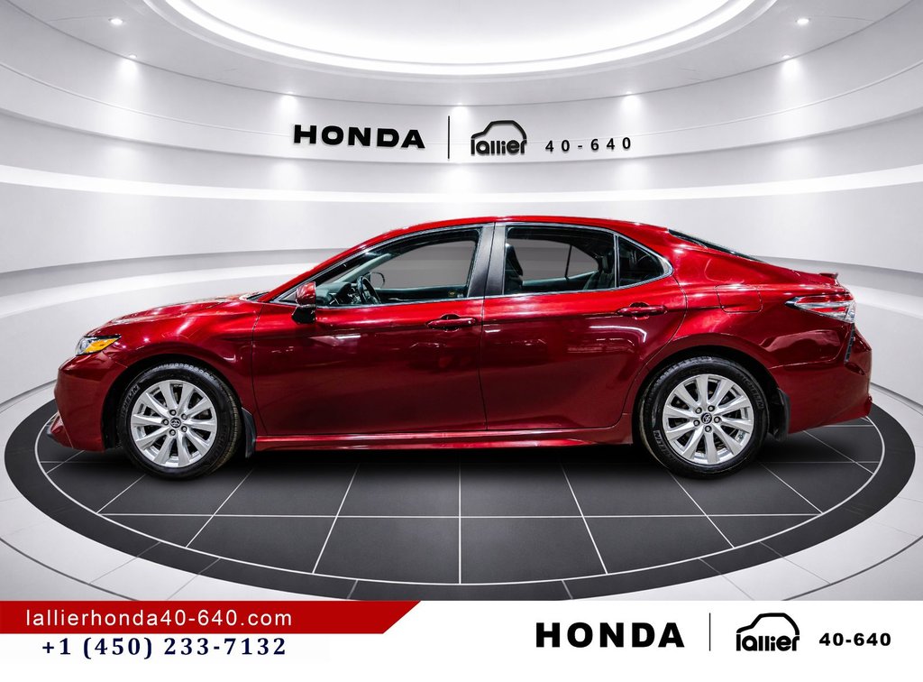 Toyota Camry SE 2018 à Montréal, Québec - 4 - w1024h768px