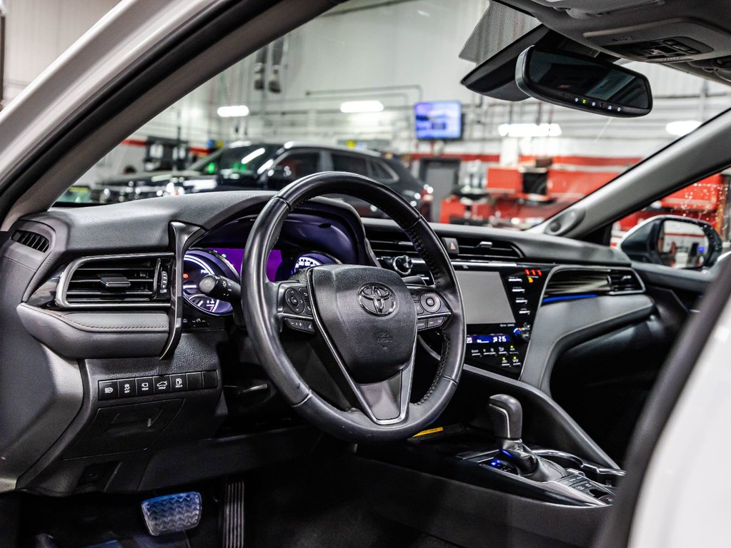 2019  Camry XLE HYBRID in , Quebec - 20 - w1024h768px