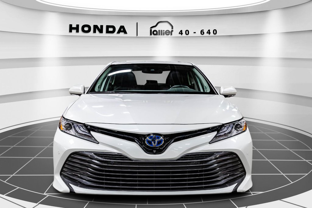 2019  Camry XLE HYBRID in , Quebec - 2 - w1024h768px