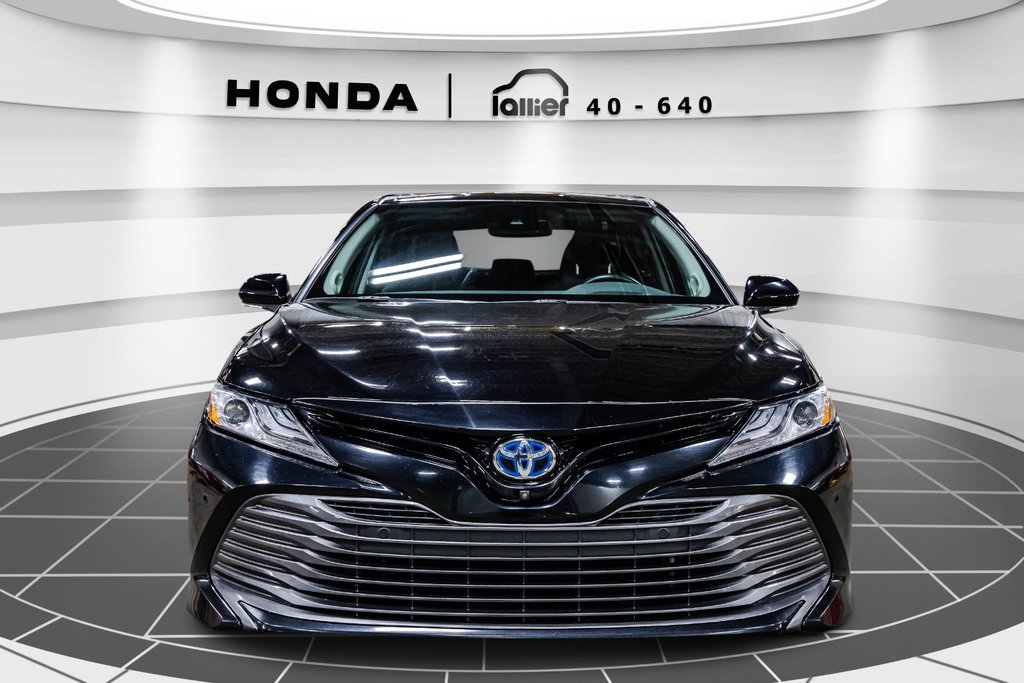 2020  Camry XLE HYBRIDE in , Quebec - 2 - w1024h768px