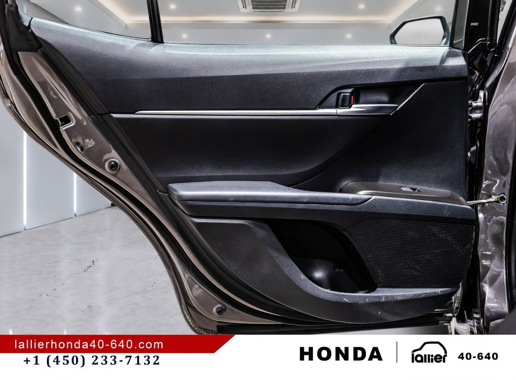 2024 Toyota Camry SE/JAMAIS ACCIDENTÉ in Montréal, Quebec - 12 - w1024h768px