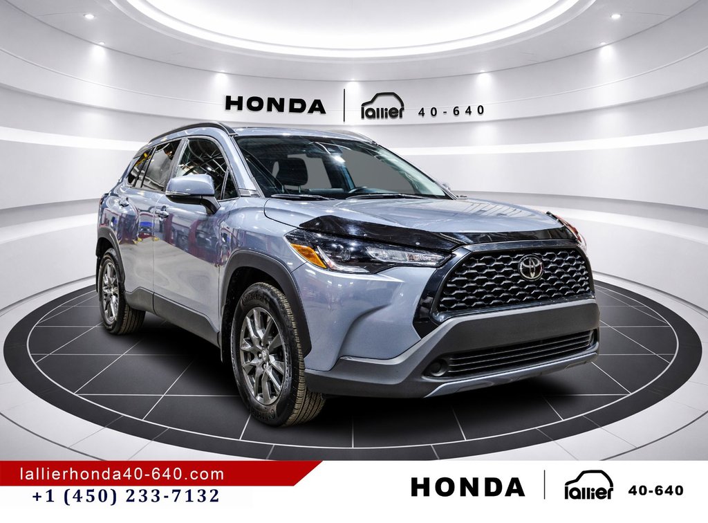 2022 Toyota Corolla Cross LE/AWD/UN PROPRIÉTAIRE/JAMAIS ACCIDENTÉ in Montréal, Quebec - 9 - w1024h768px
