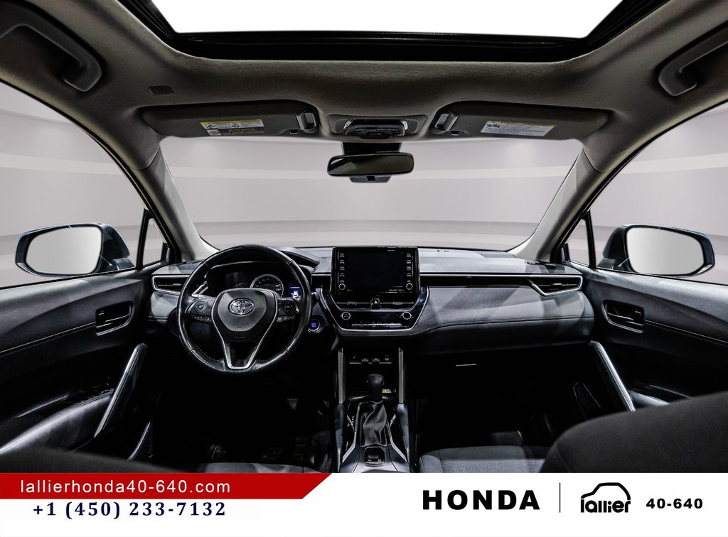 2022 Toyota Corolla Cross LE/AWD/UN PROPRIÉTAIRE/JAMAIS ACCIDENTÉ in Montréal, Quebec - 14 - w1024h768px