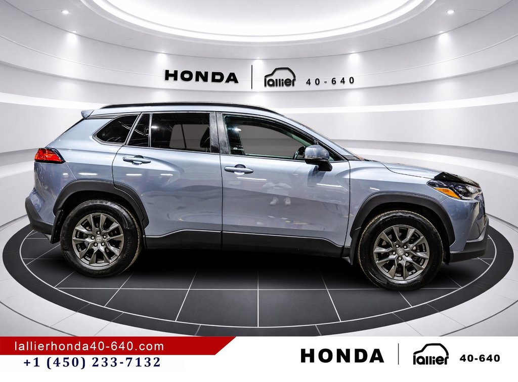 2022 Toyota Corolla Cross LE/AWD/UN PROPRIÉTAIRE/JAMAIS ACCIDENTÉ in Montréal, Quebec - 8 - w1024h768px