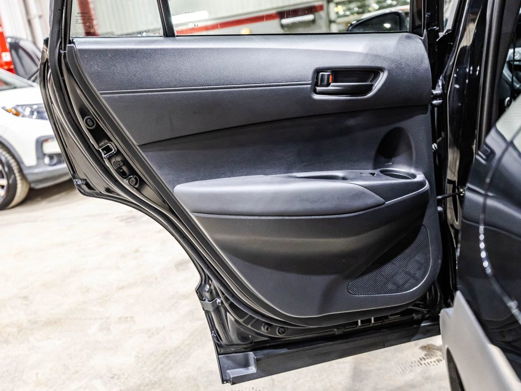 Toyota Corolla Cross AWD HYBRID SE 2023 à Montréal, Québec - 12 - w1024h768px