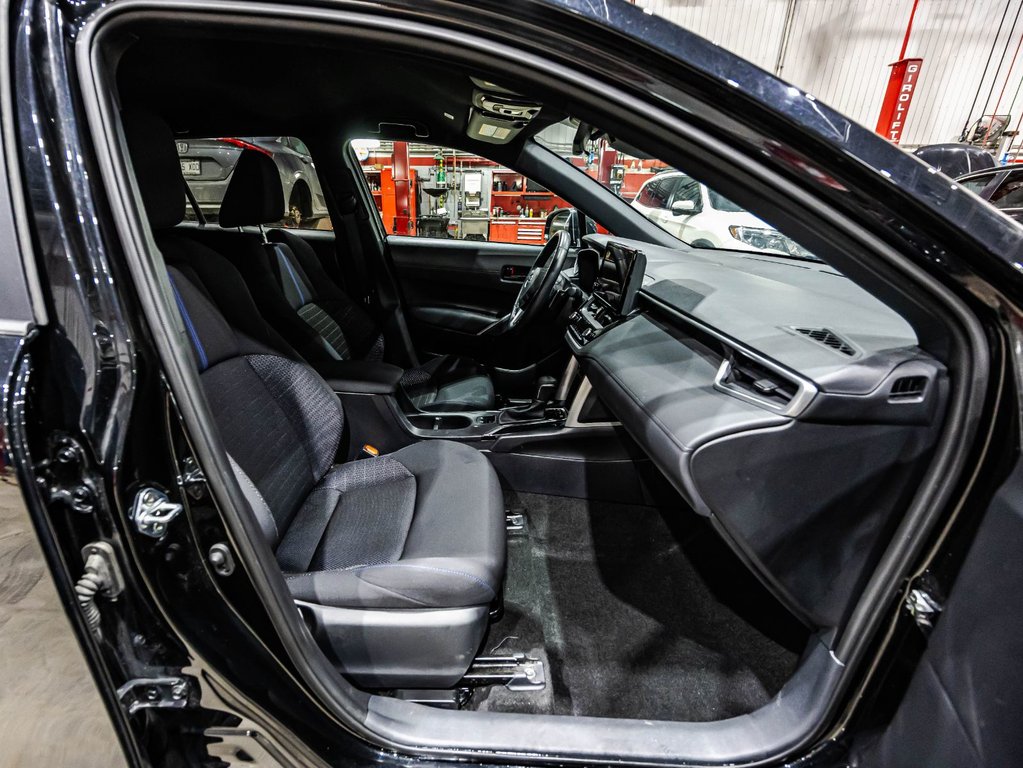 Toyota Corolla Cross AWD HYBRID SE 2023 à Montréal, Québec - 17 - w1024h768px