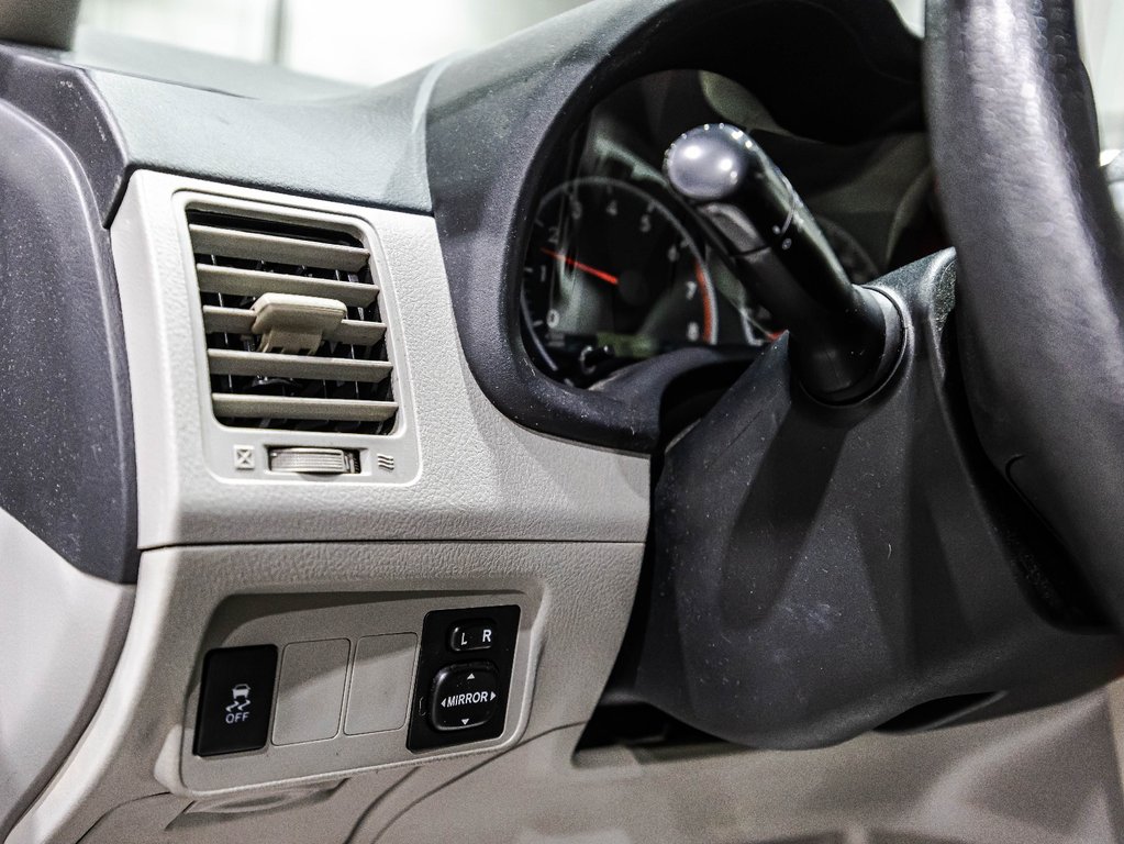 2011 Toyota Corolla in , Quebec - 20 - w1024h768px