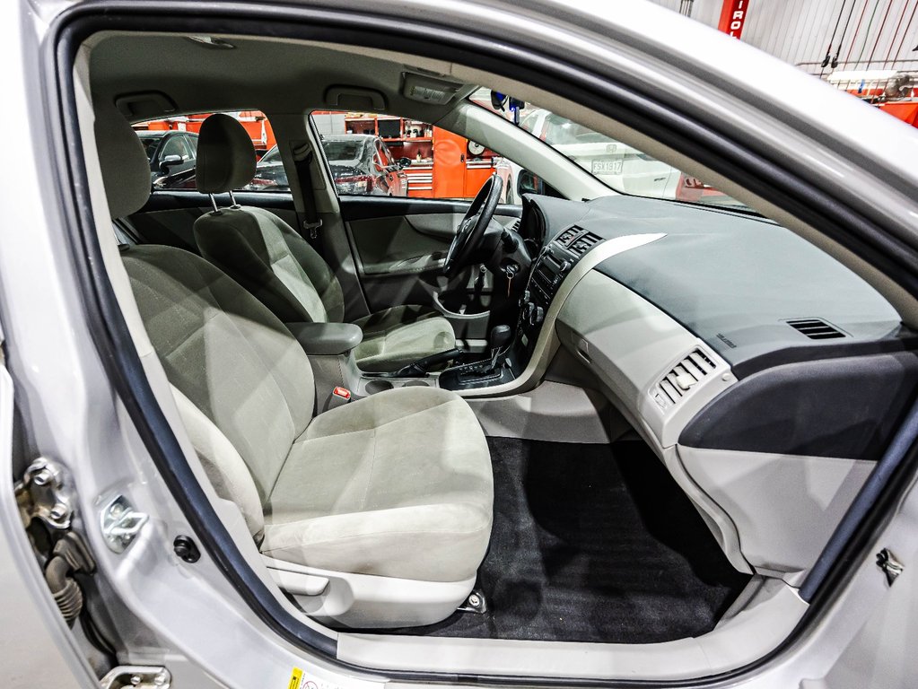 2011 Toyota Corolla in , Quebec - 17 - w1024h768px