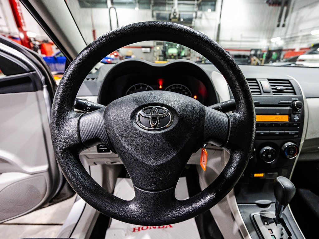 2011 Toyota Corolla in , Quebec - 21 - w1024h768px