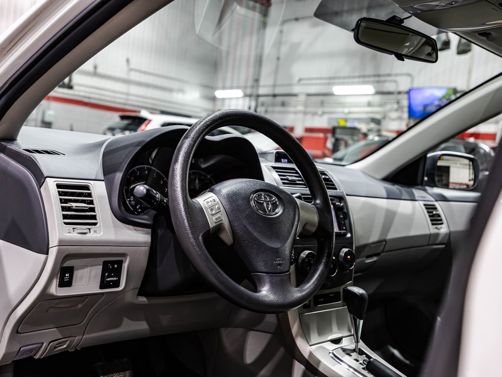 Toyota Corolla LE 2013 à Lachenaie, Québec - 20 - w1024h768px