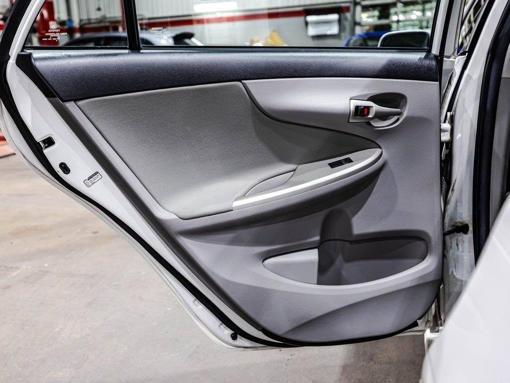 Toyota Corolla LE 2013 à Lachenaie, Québec - 12 - w1024h768px