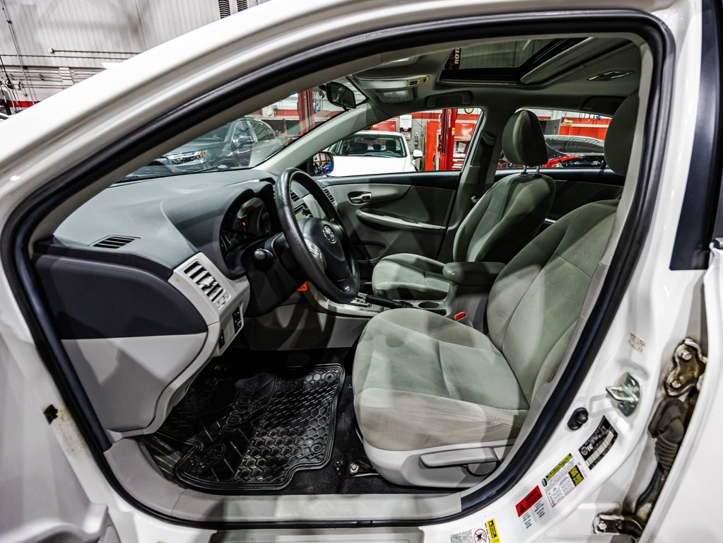 Toyota Corolla LE 2013 à Lachenaie, Québec - 19 - w1024h768px