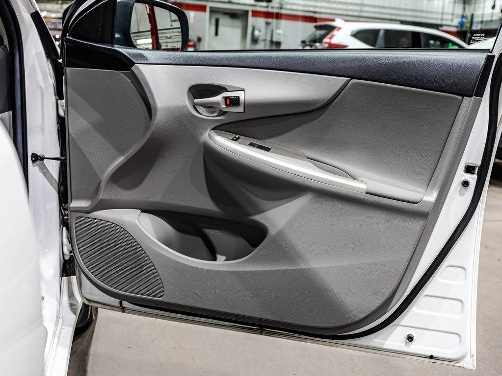 Toyota Corolla LE 2013 à Lachenaie, Québec - 16 - w1024h768px