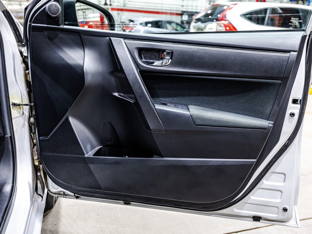 Toyota Corolla LE 2017 à Lachenaie, Québec - 16 - w1024h768px