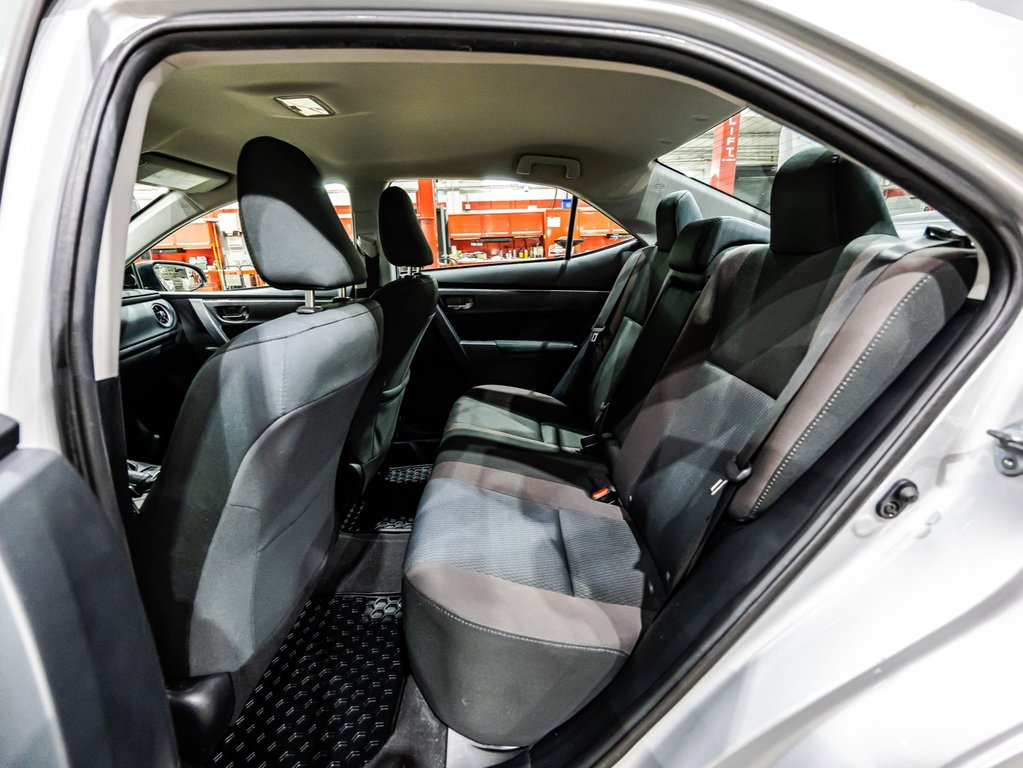 Toyota Corolla LE 2017 à Lachenaie, Québec - 13 - w1024h768px