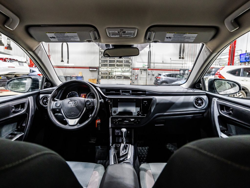 Toyota Corolla LE 2017 à Lachenaie, Québec - 14 - w1024h768px