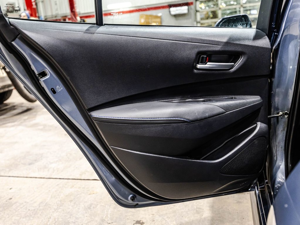 2022 Toyota Corolla SE in Lachenaie, Quebec - 12 - w1024h768px
