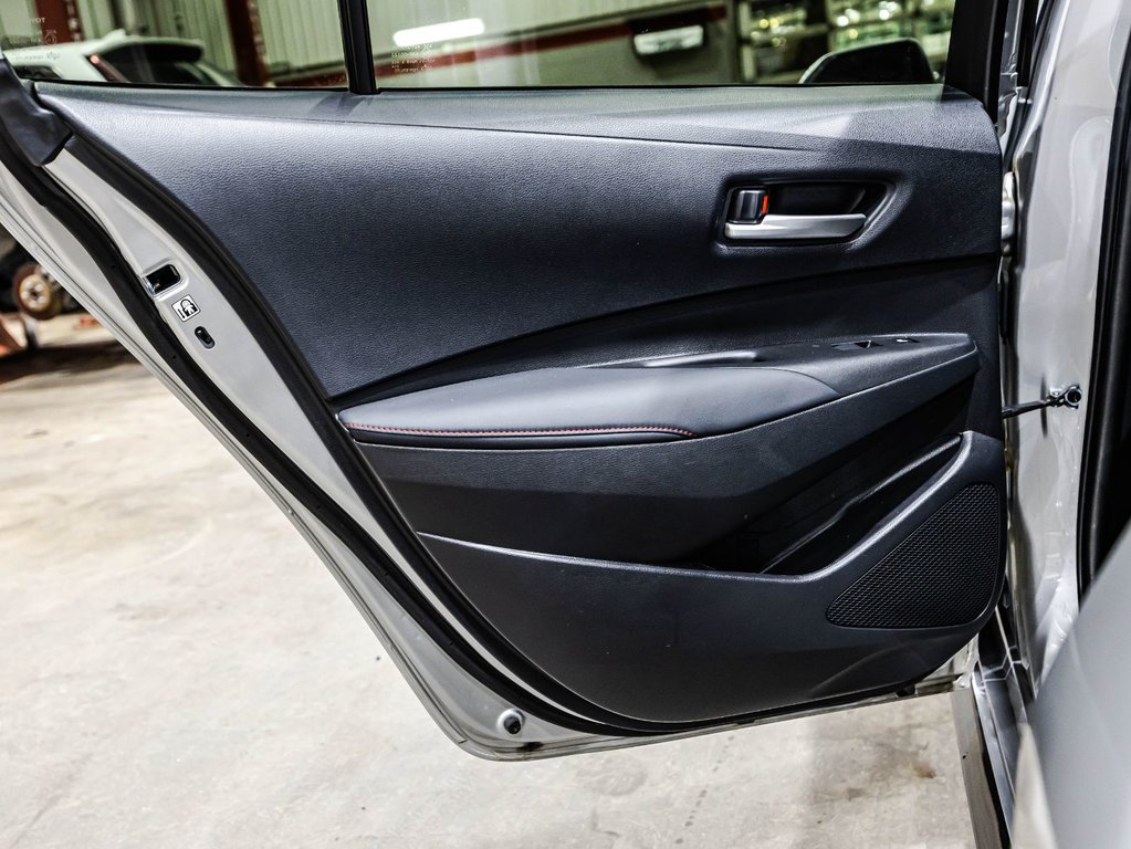 Toyota Corolla XSE 2023 à Lachenaie, Québec - 13 - w1024h768px