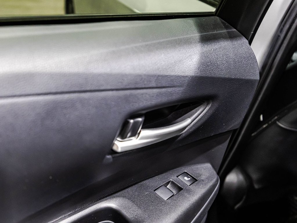 Toyota Corolla XSE 2023 à Lachenaie, Québec - 12 - w1024h768px