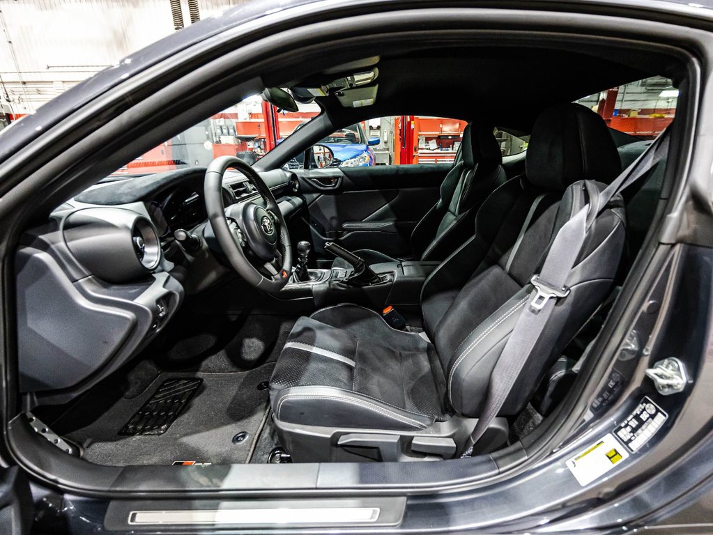 2024 Toyota GR86 Premium in , Quebec - 16 - w1024h768px