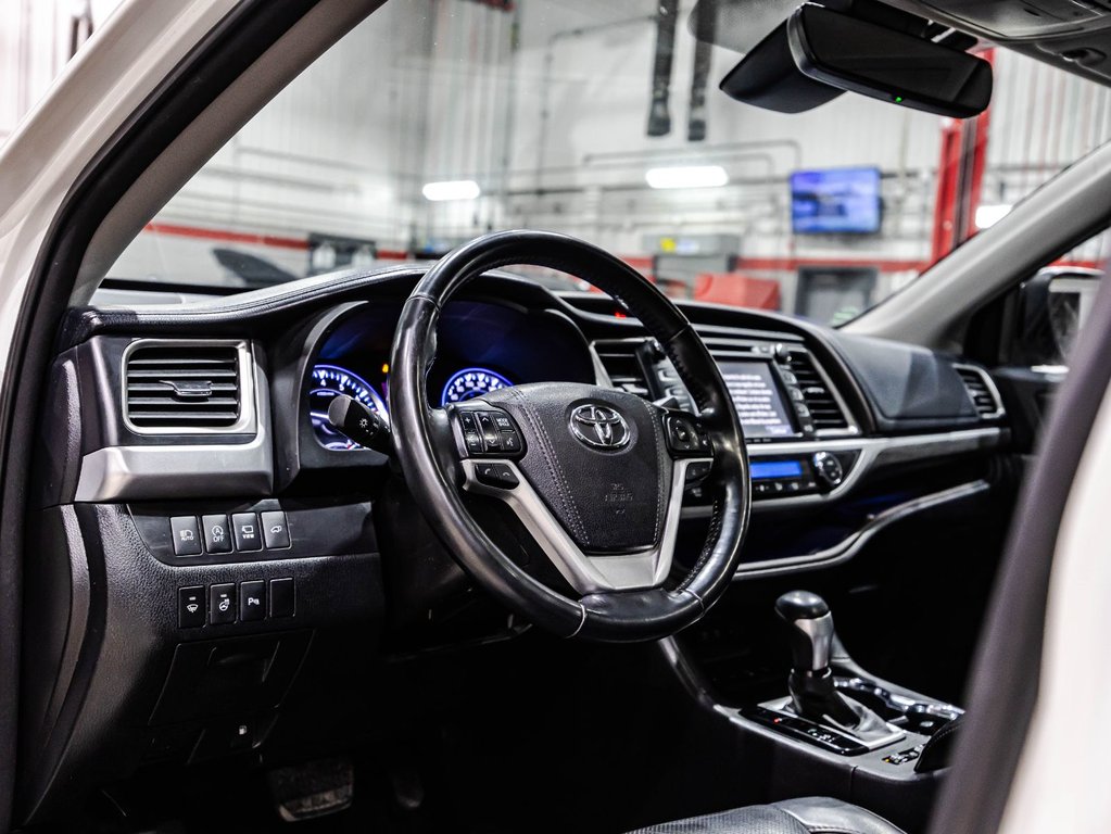 Toyota Highlander Limited 2017 à , Québec - 21 - w1024h768px