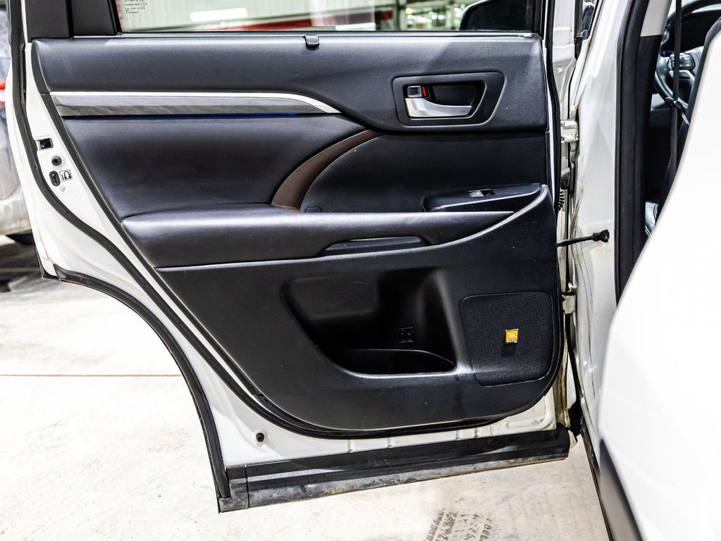 Toyota Highlander Limited 2017 à , Québec - 12 - w1024h768px