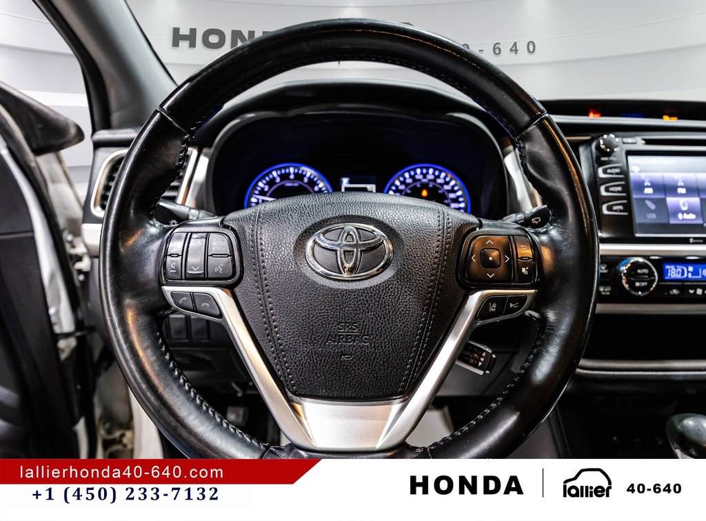 2019 Toyota Highlander XLE in Montréal, Quebec - 23 - w1024h768px