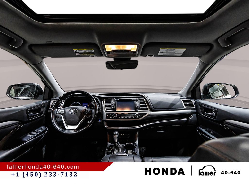 2019 Toyota Highlander XLE in Montréal, Quebec - 14 - w1024h768px