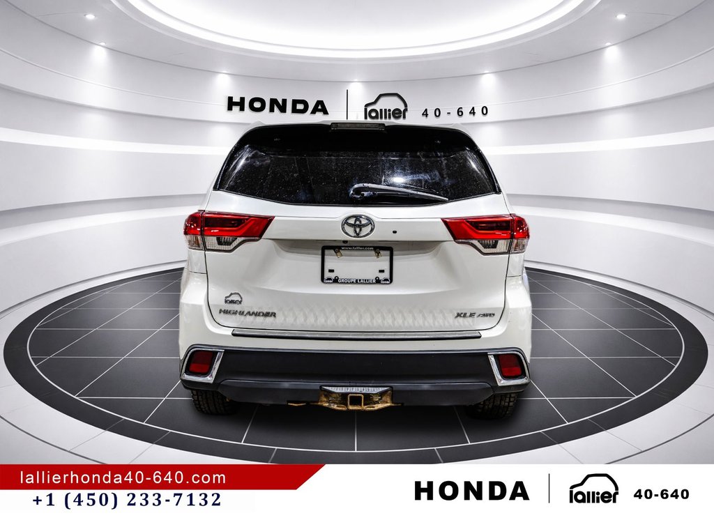 2019 Toyota Highlander XLE in Montréal, Quebec - 6 - w1024h768px