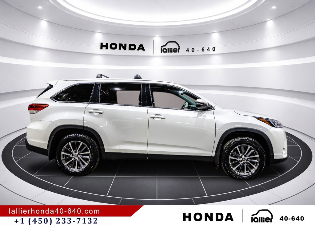 2019 Toyota Highlander XLE in Montréal, Quebec - 8 - w1024h768px