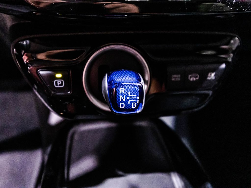 2020 Toyota Prius Prime in Lachenaie, Quebec - 24 - w1024h768px